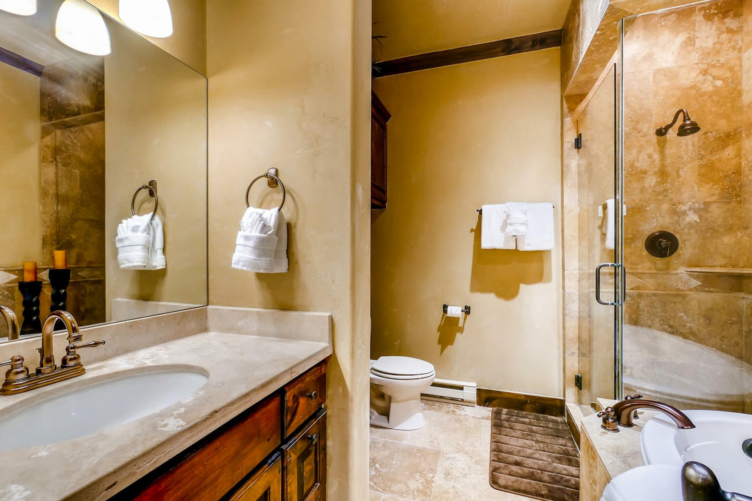 #30 - Master Ensuite Bathroom