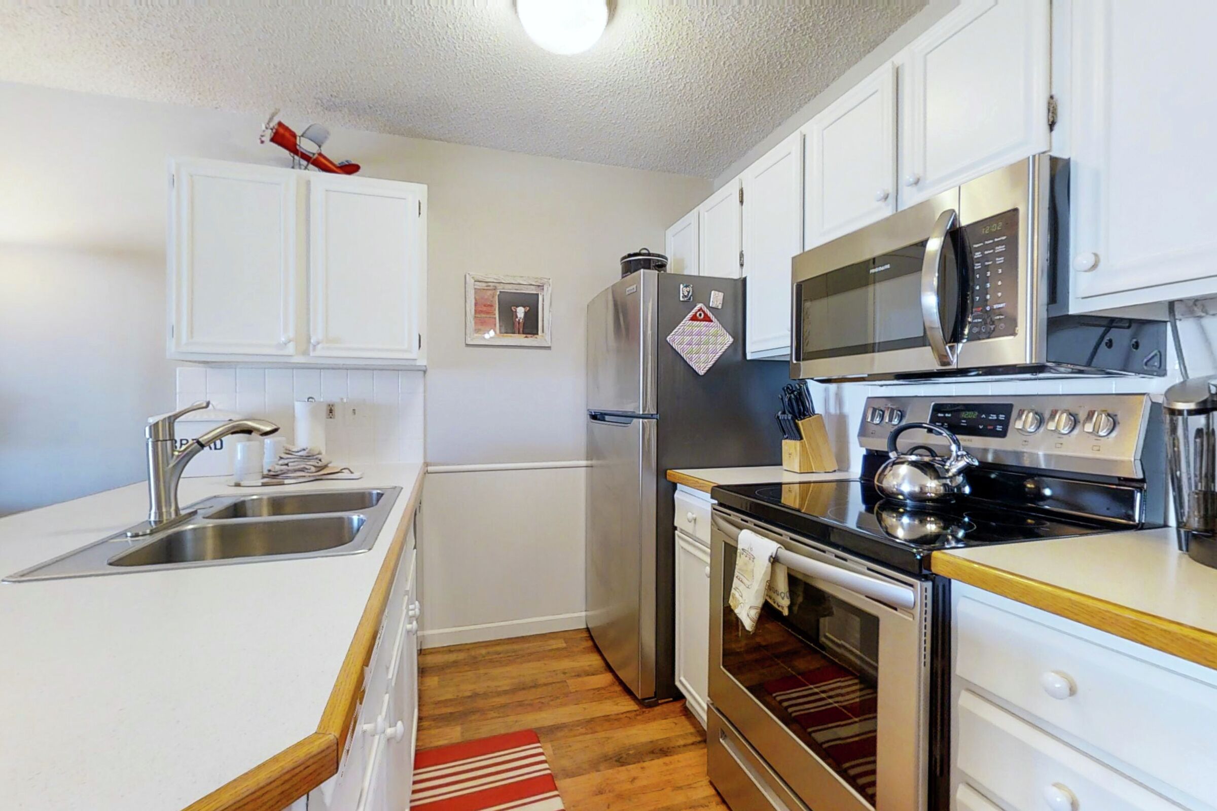 #133 - Kitchen