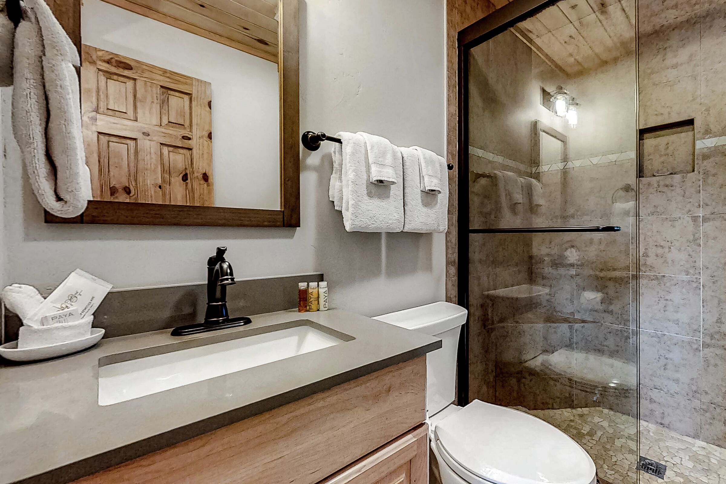 #332 - Master Ensuite Bathroom