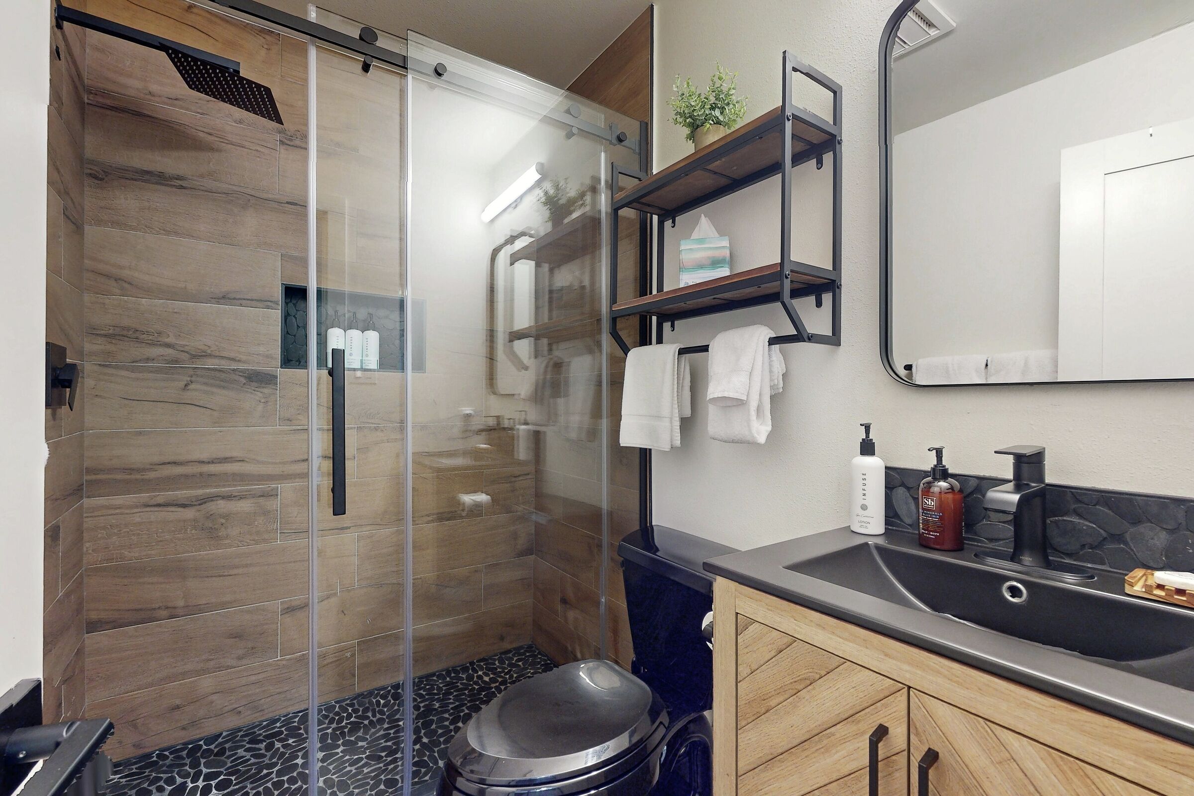 Master Ensuite Bathroom