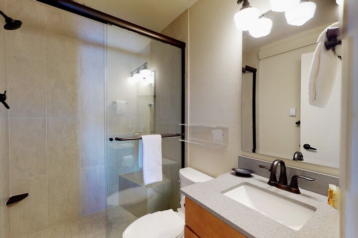 #313 - Master Ensuite Bathroom