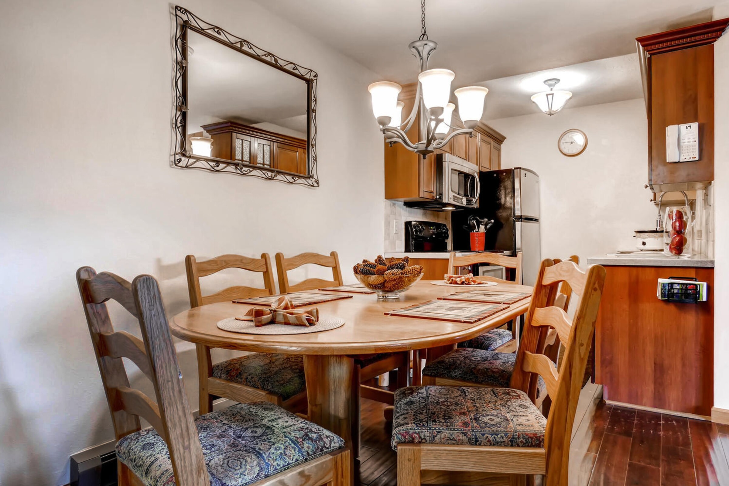 #233 - Dining Room