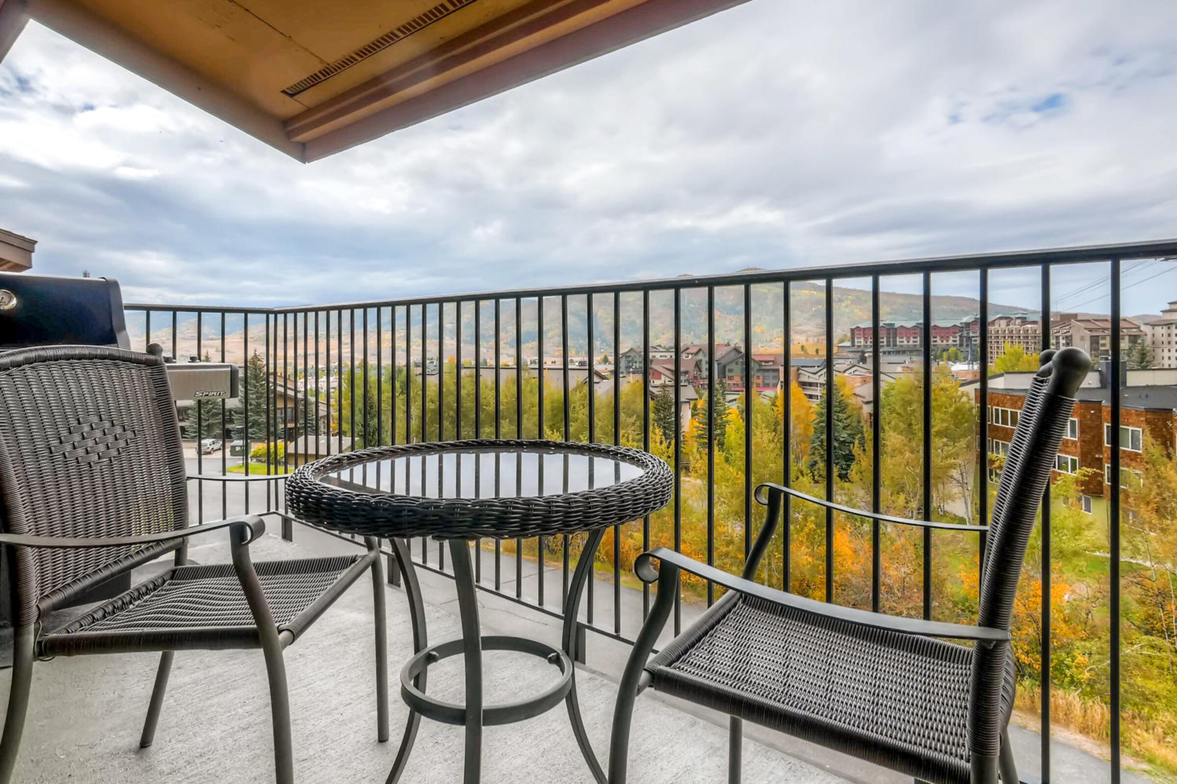 #233 - Balcony