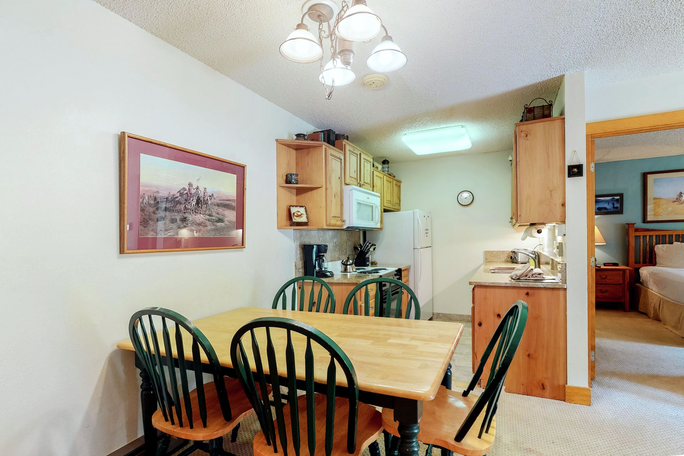 Dining Room & Kitchen