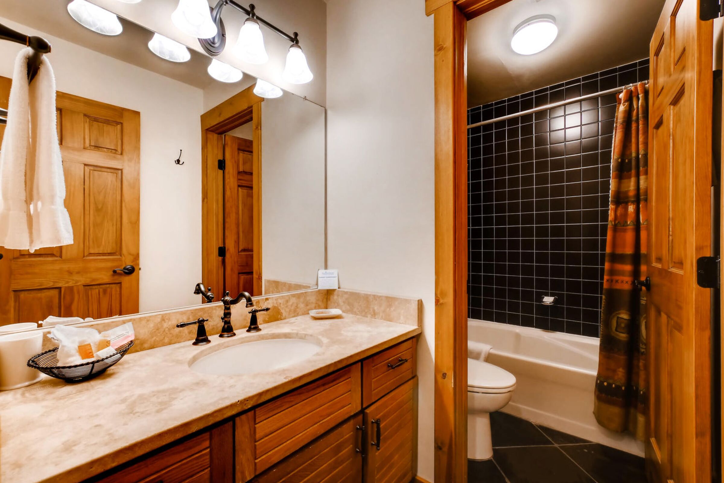 #409 - Bathroom