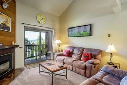 #411 - Living Room