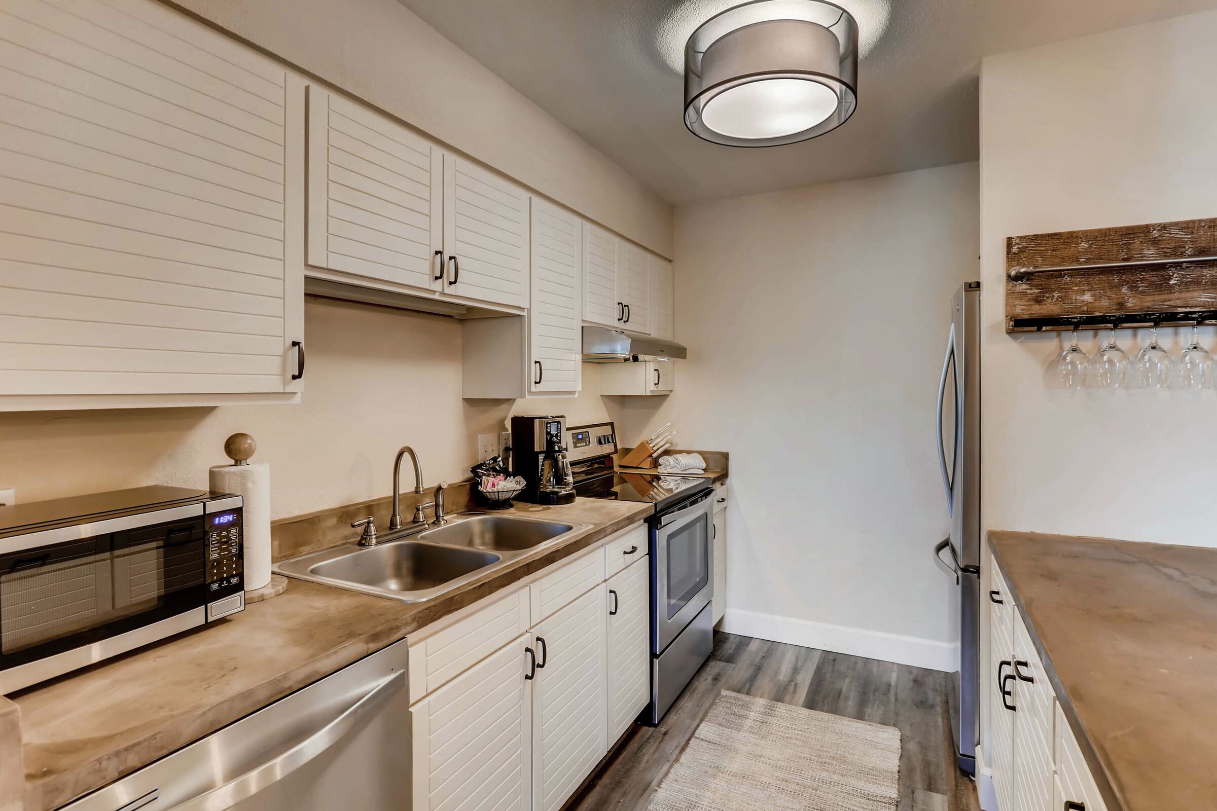 #211 - Kitchen