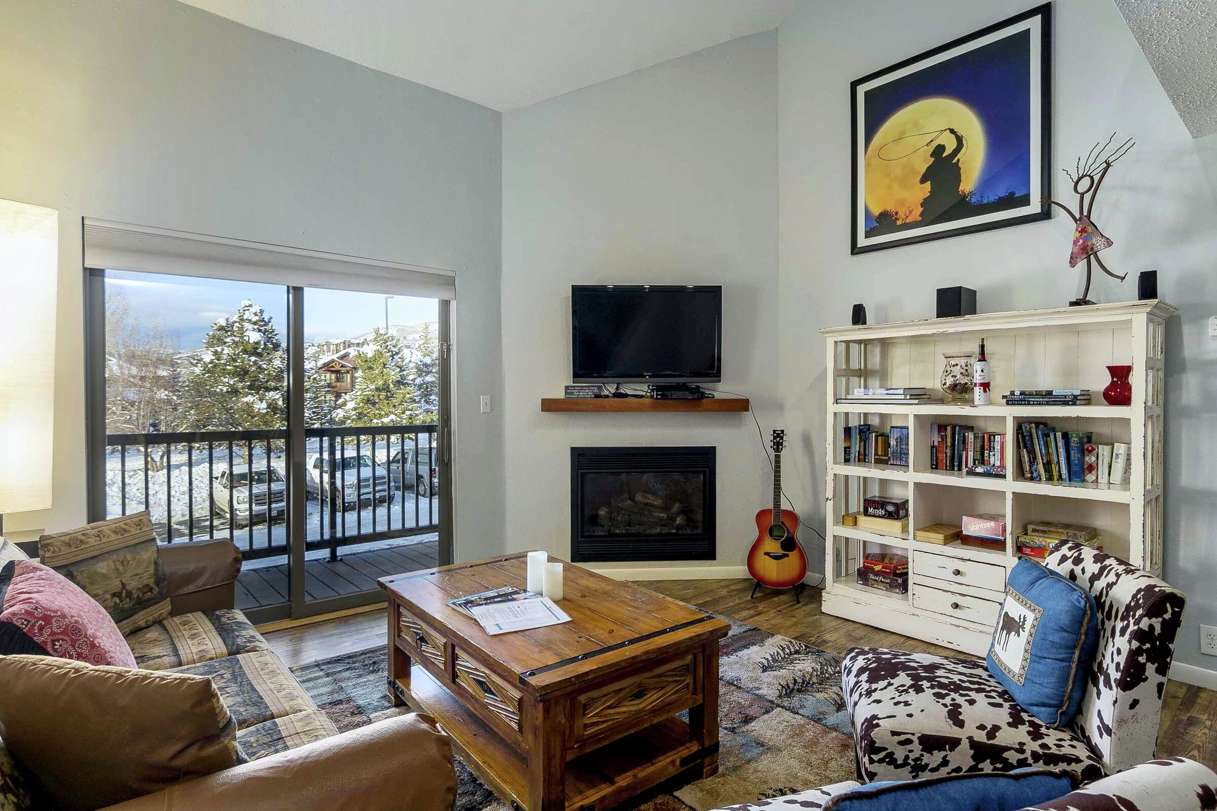 #301 - Living Room