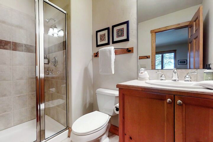 #46 - Ensuite Bathroom