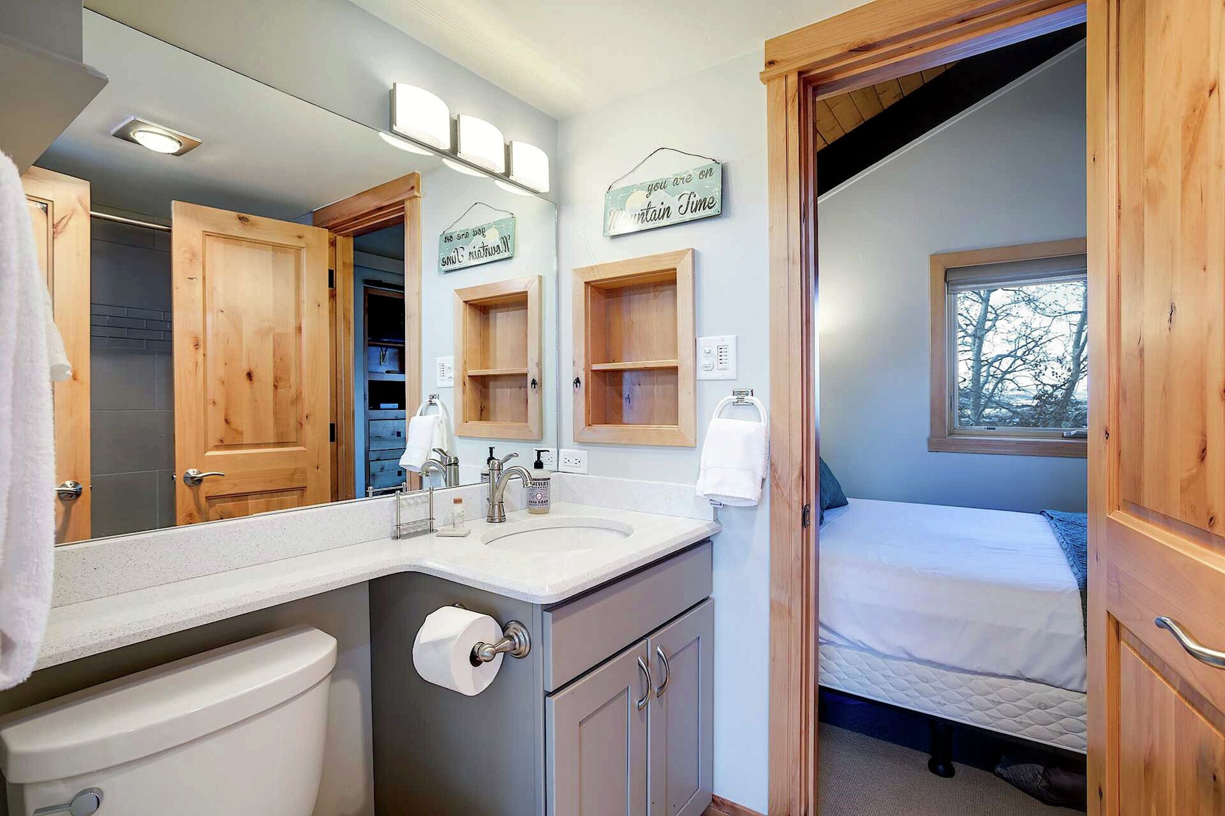 #3434 - Master Ensuite Bathroom