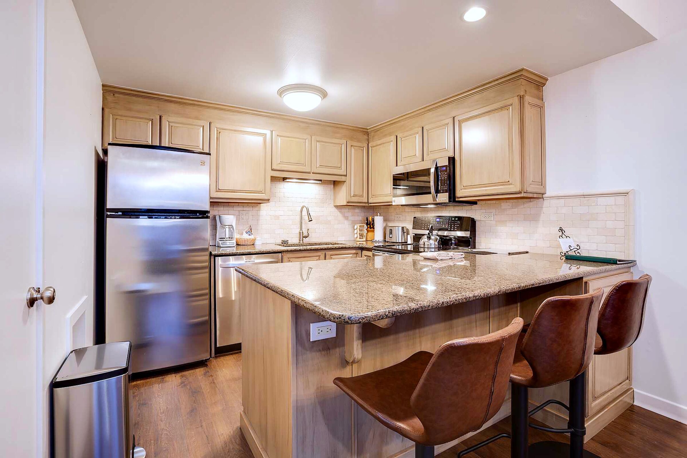 #3302 - Kitchen
