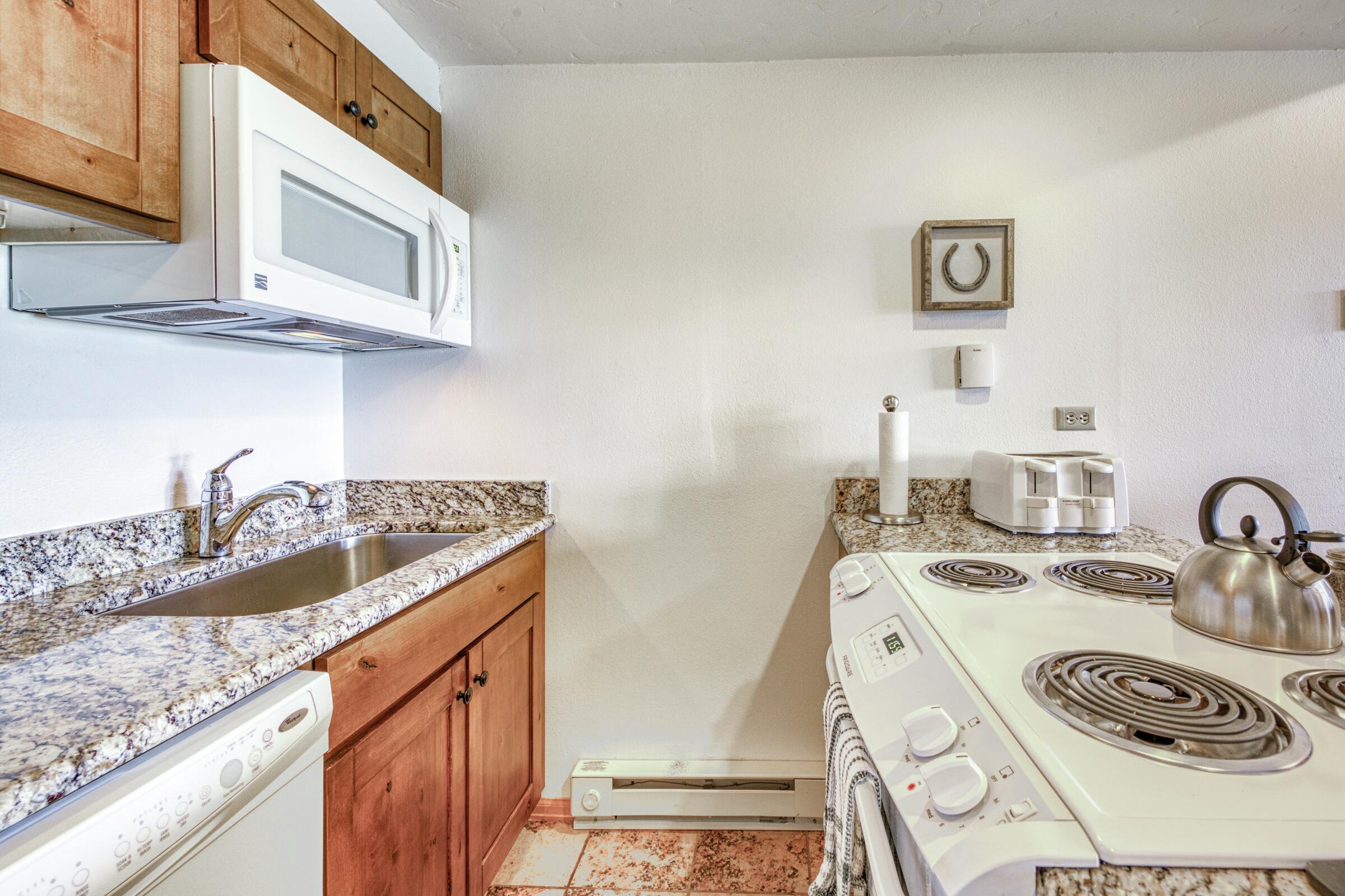 Studio Kitchen