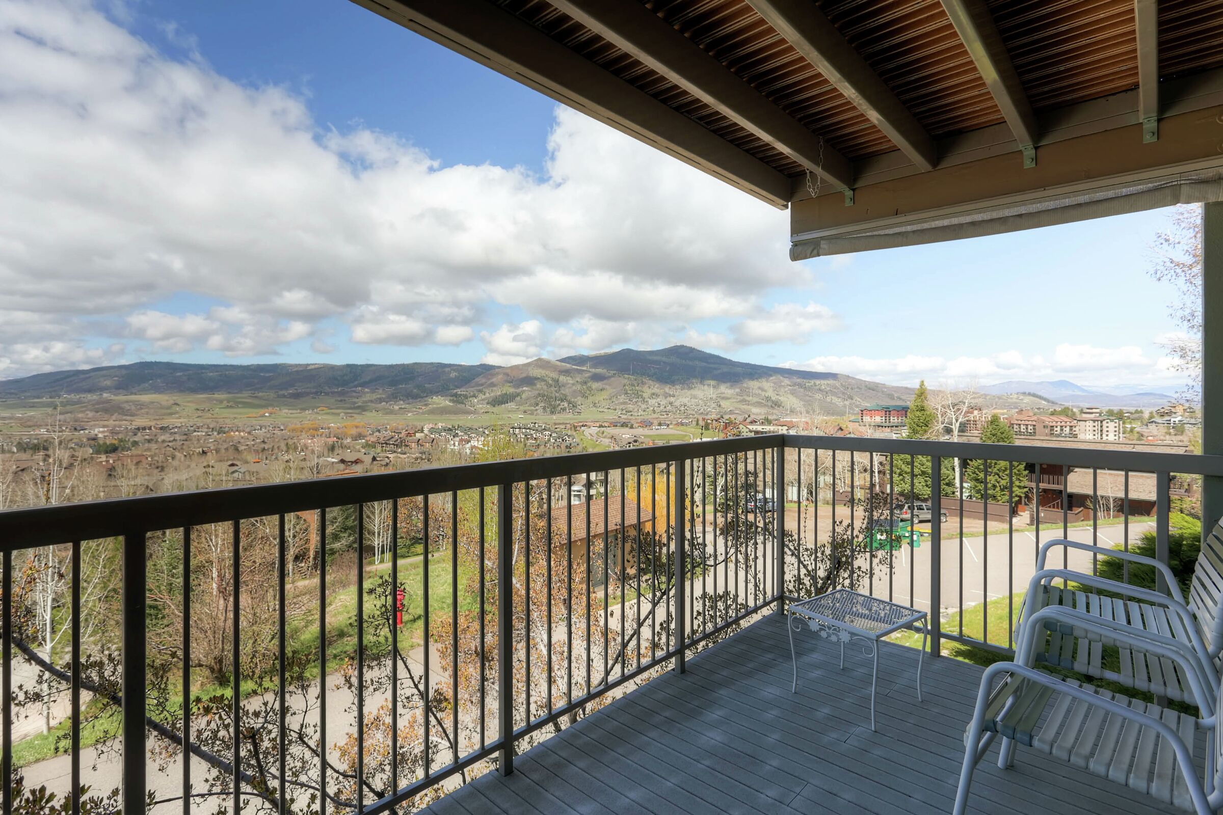 #106 - Balcony