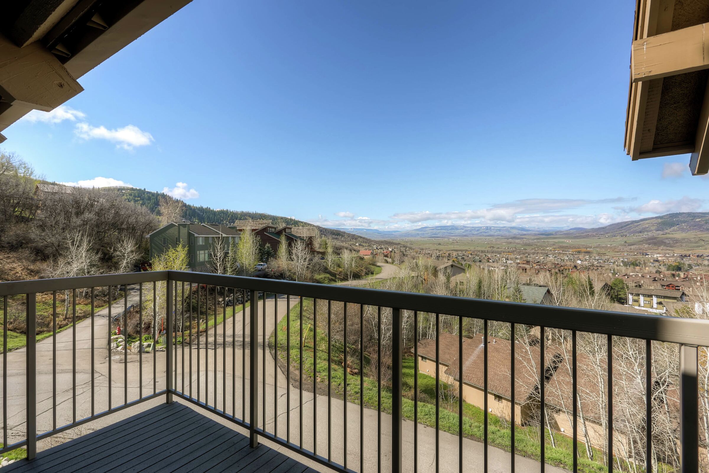 #302 - Balcony
