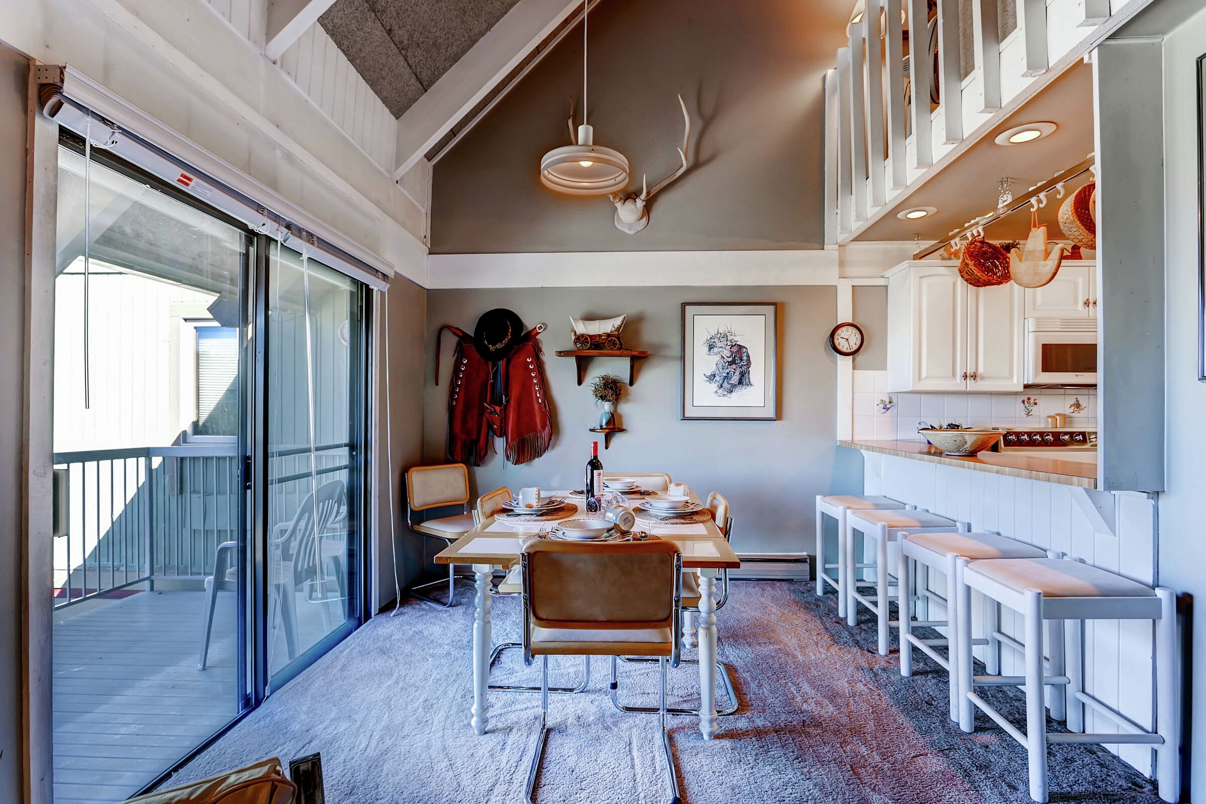 #302 - Dining Room