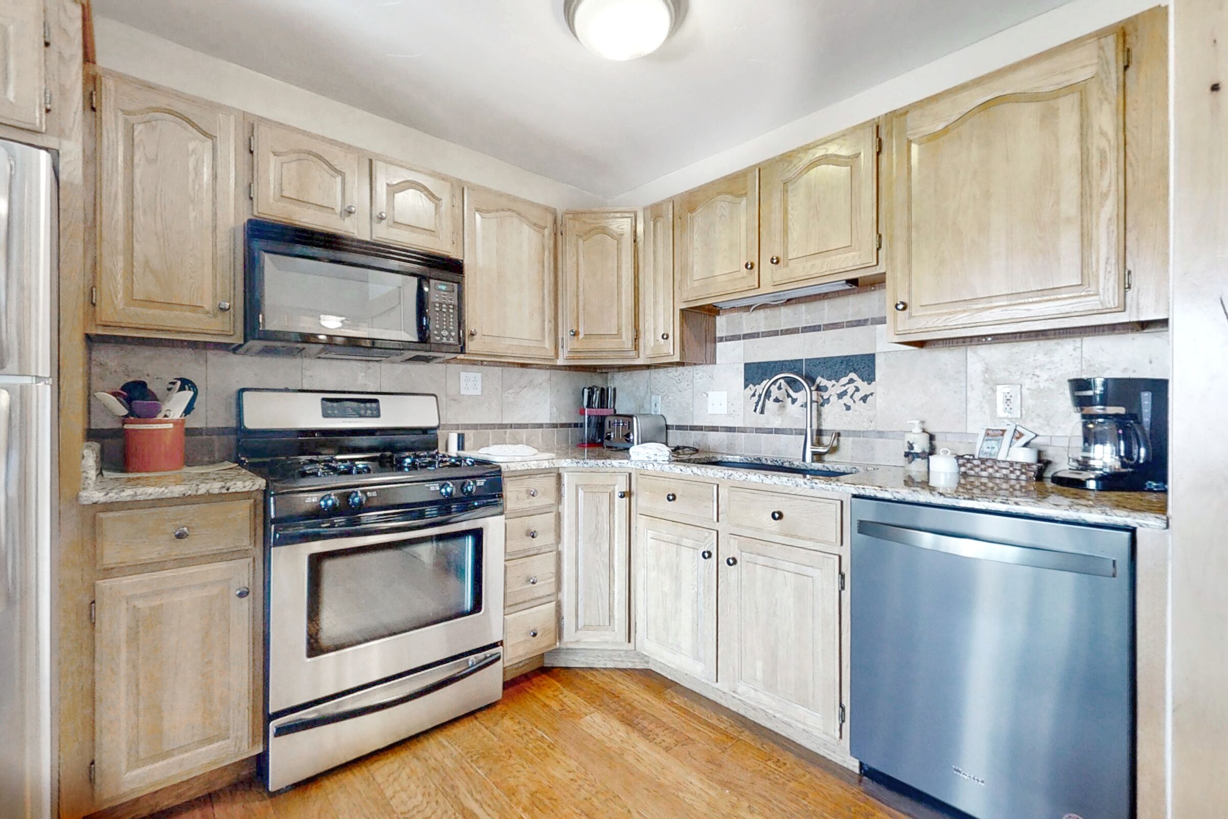 #306 - Kitchen