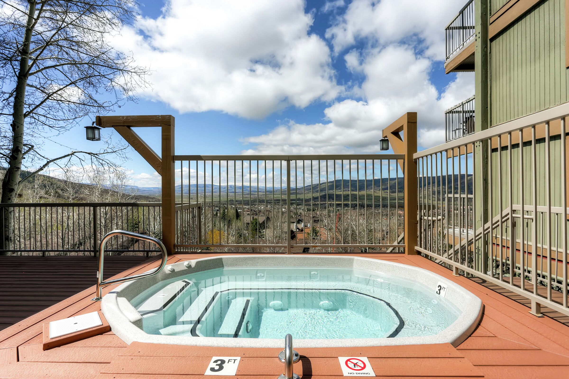 Outdoor Hot Tub