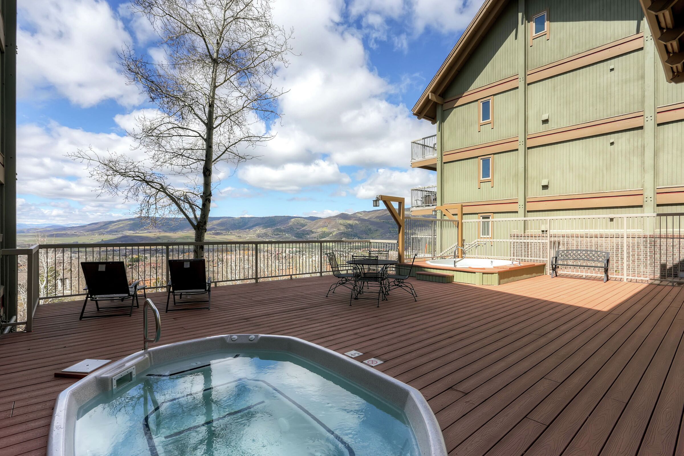Outdoor Hot Tubs
