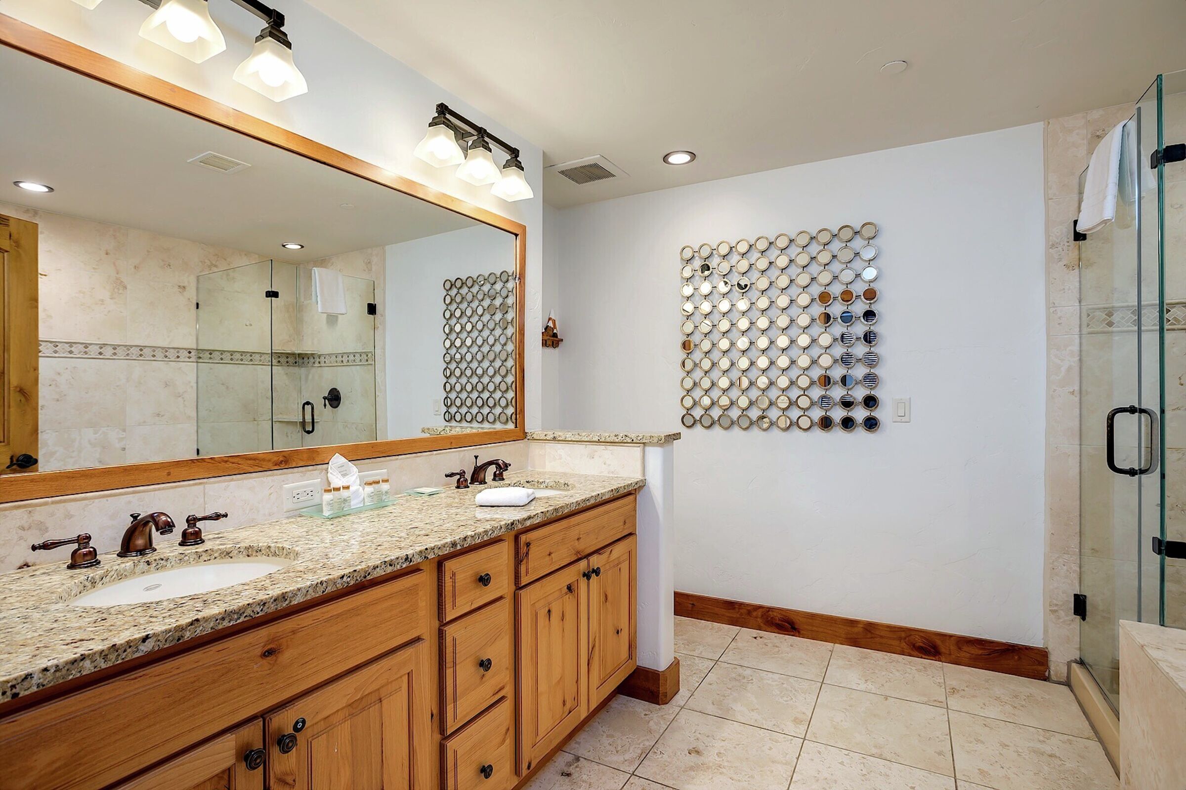 #5109 - Master Ensuite Bathroom
