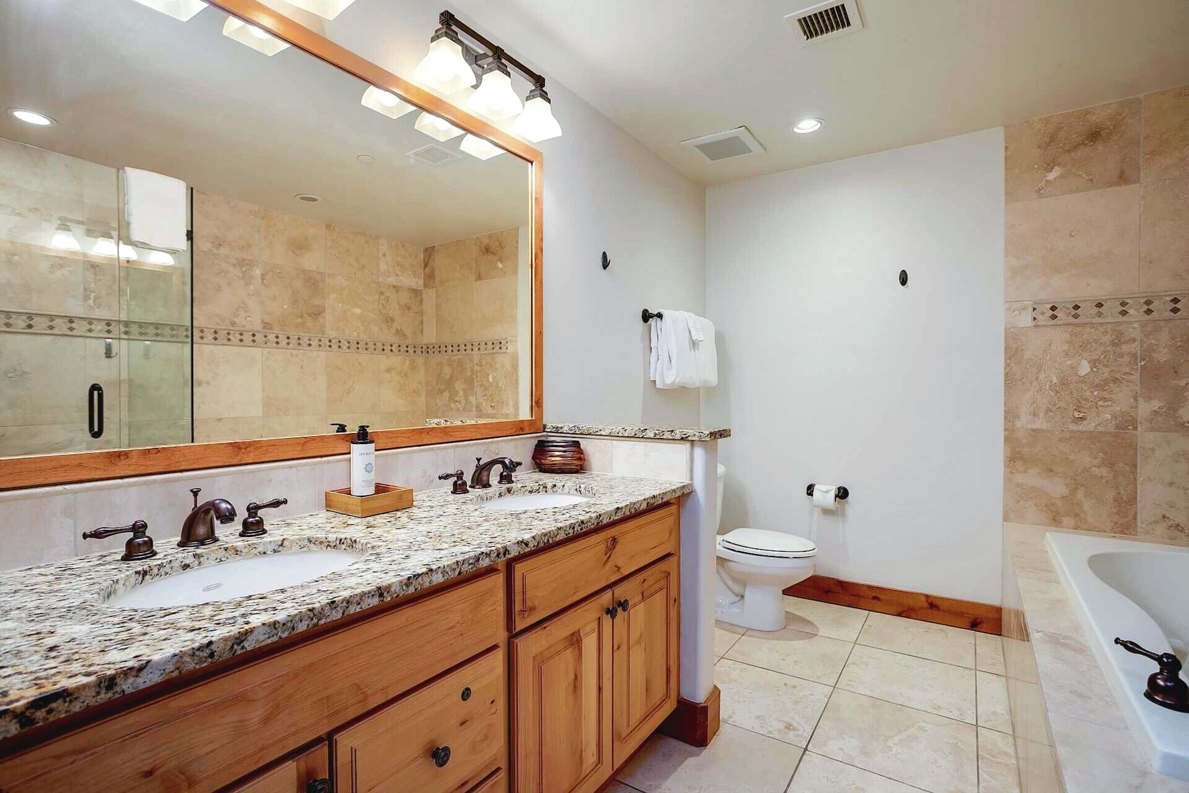 Master Ensuite Bathroom