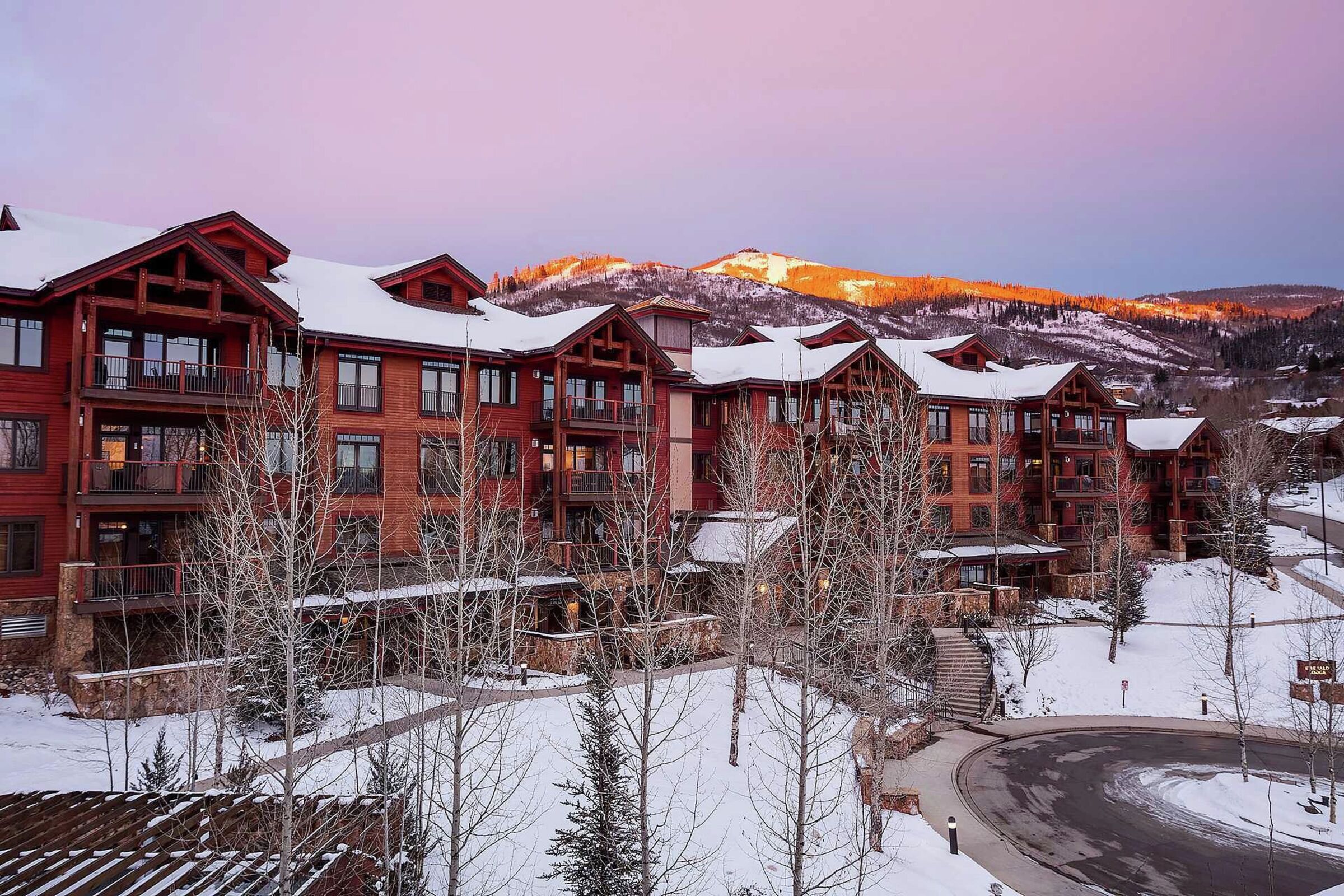 Emerald Lodge at Trappeur's Crossing Exterior - Winter
