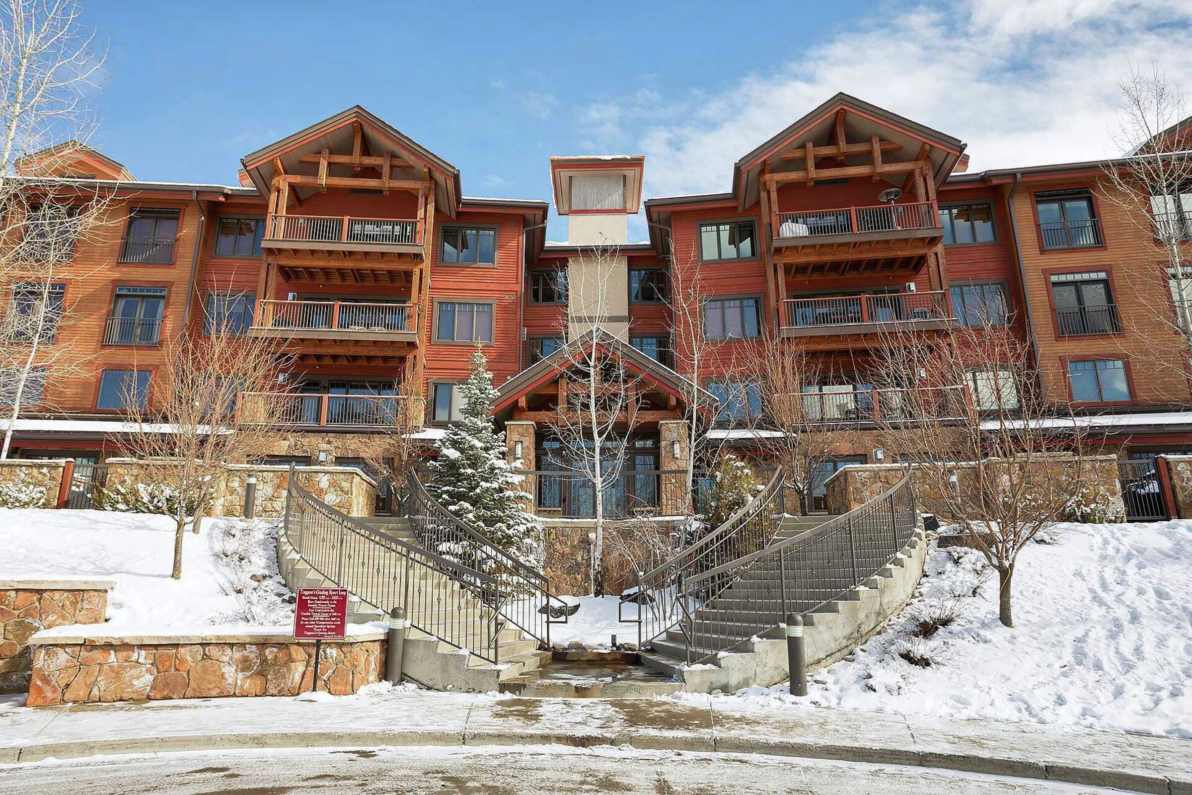 Emerald Lodge at Trappeur's Crossing Exterior - Winter