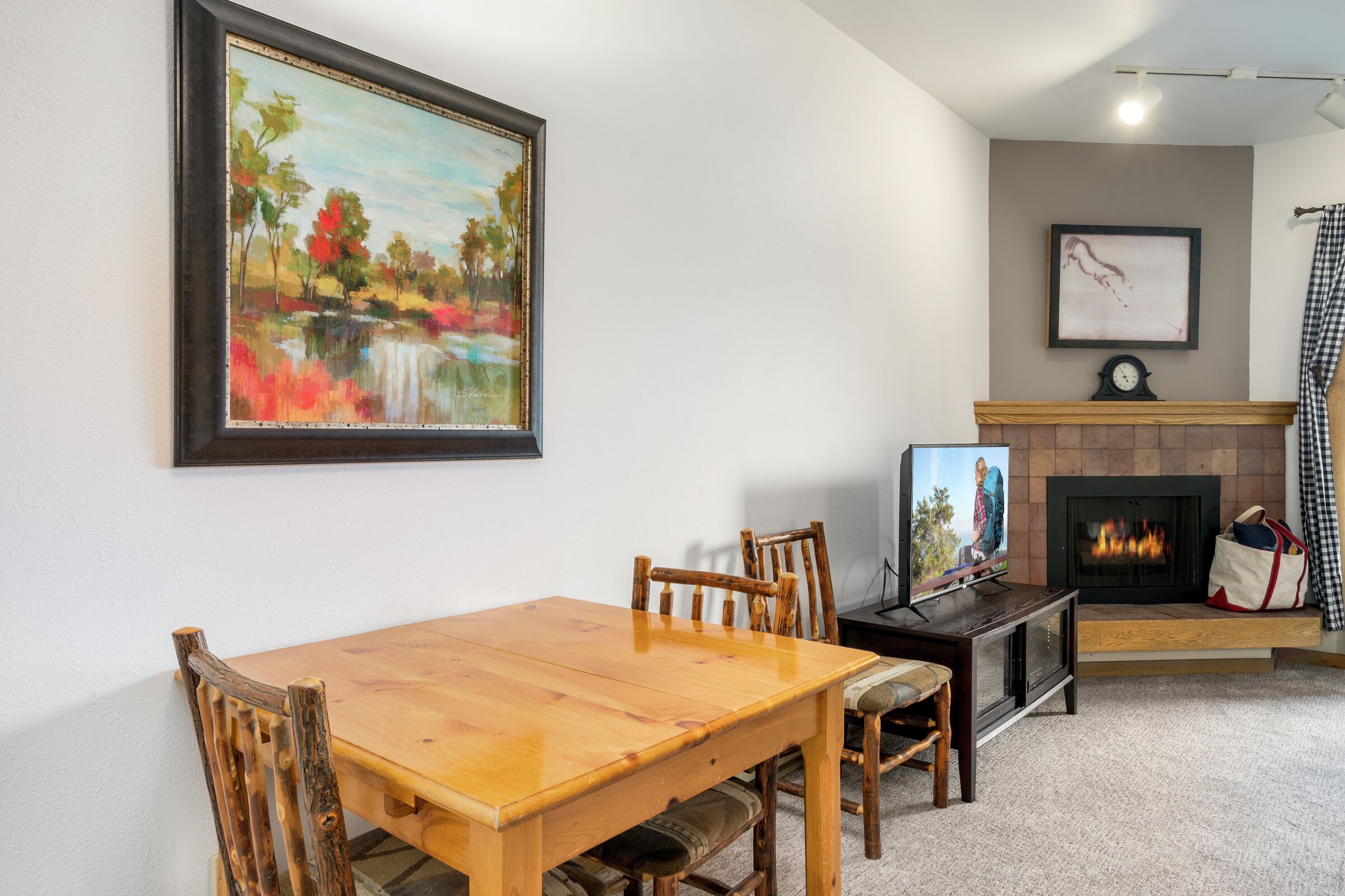 Studio Dining Area