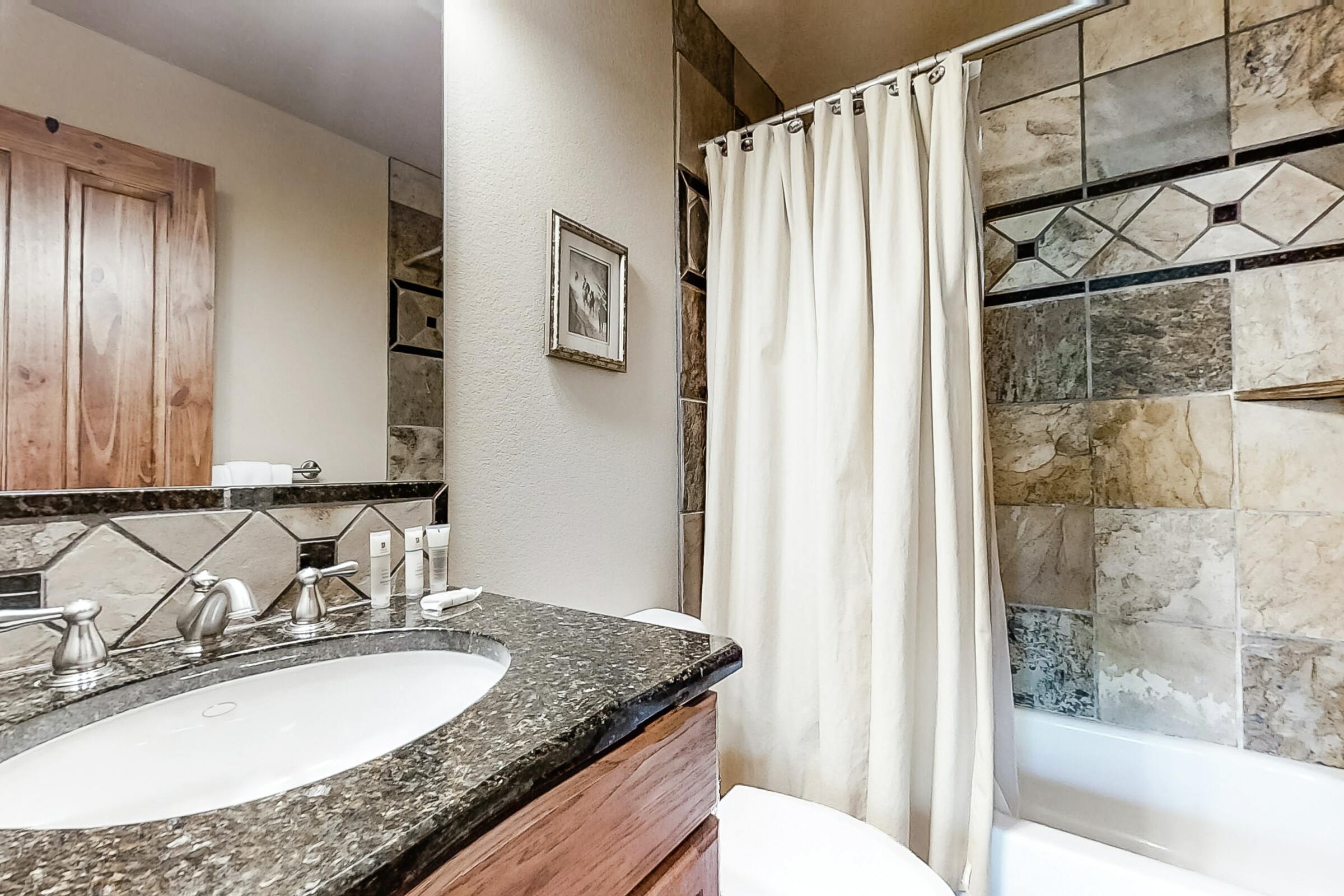 #40 - Ensuite Bathroom