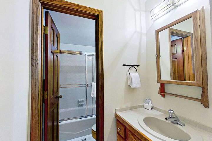 #209 - Master Ensuite Bathroom