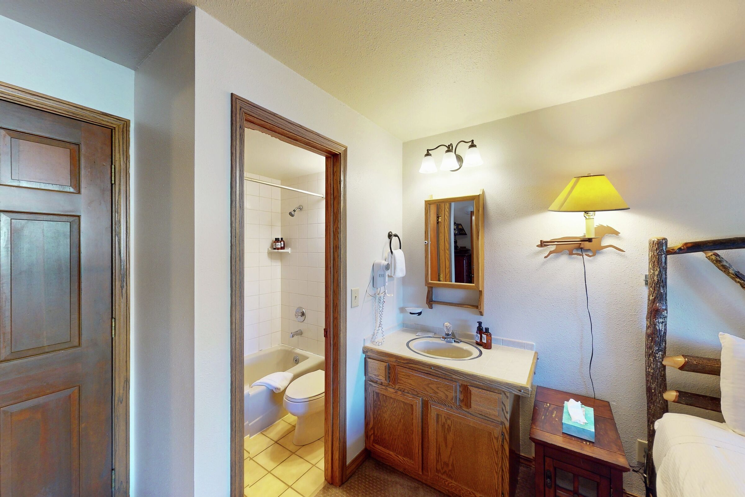 Master Ensuite Bathroom