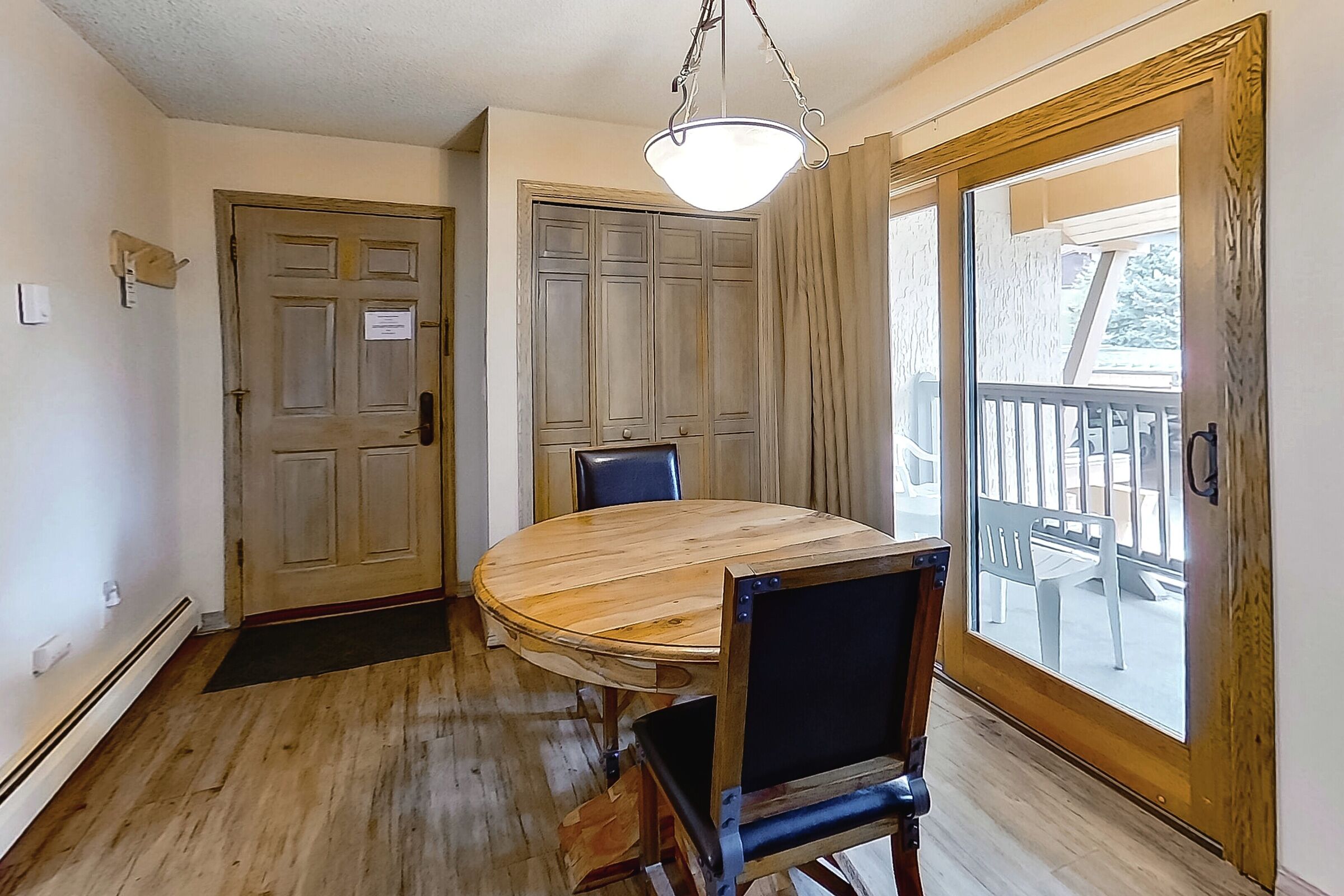 Studio Dining Area