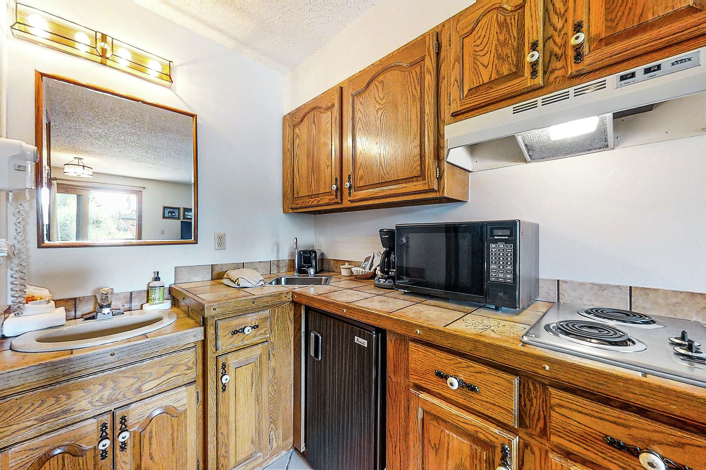 Bedroom Suite with Kitchenette