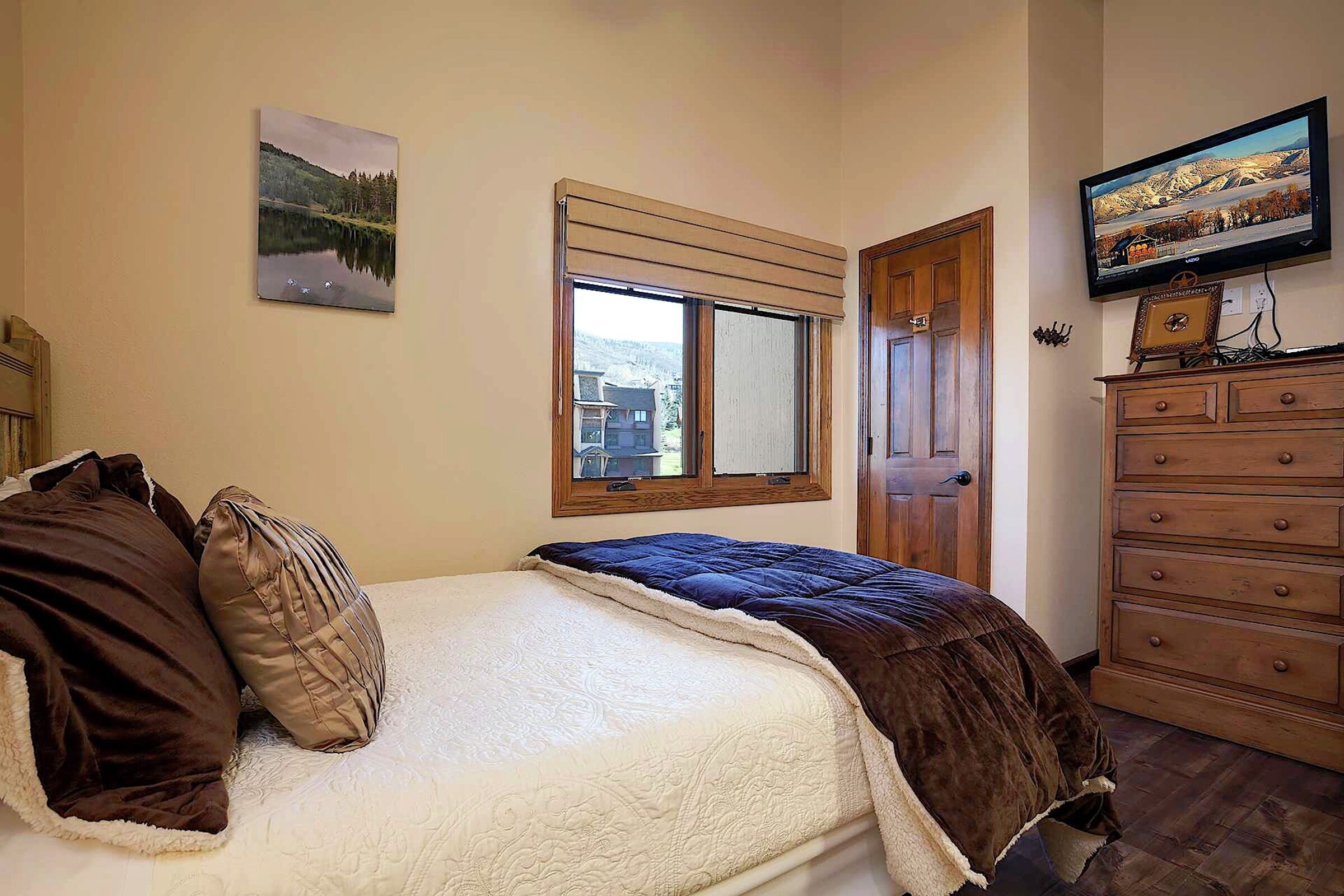 #122 - Bedroom