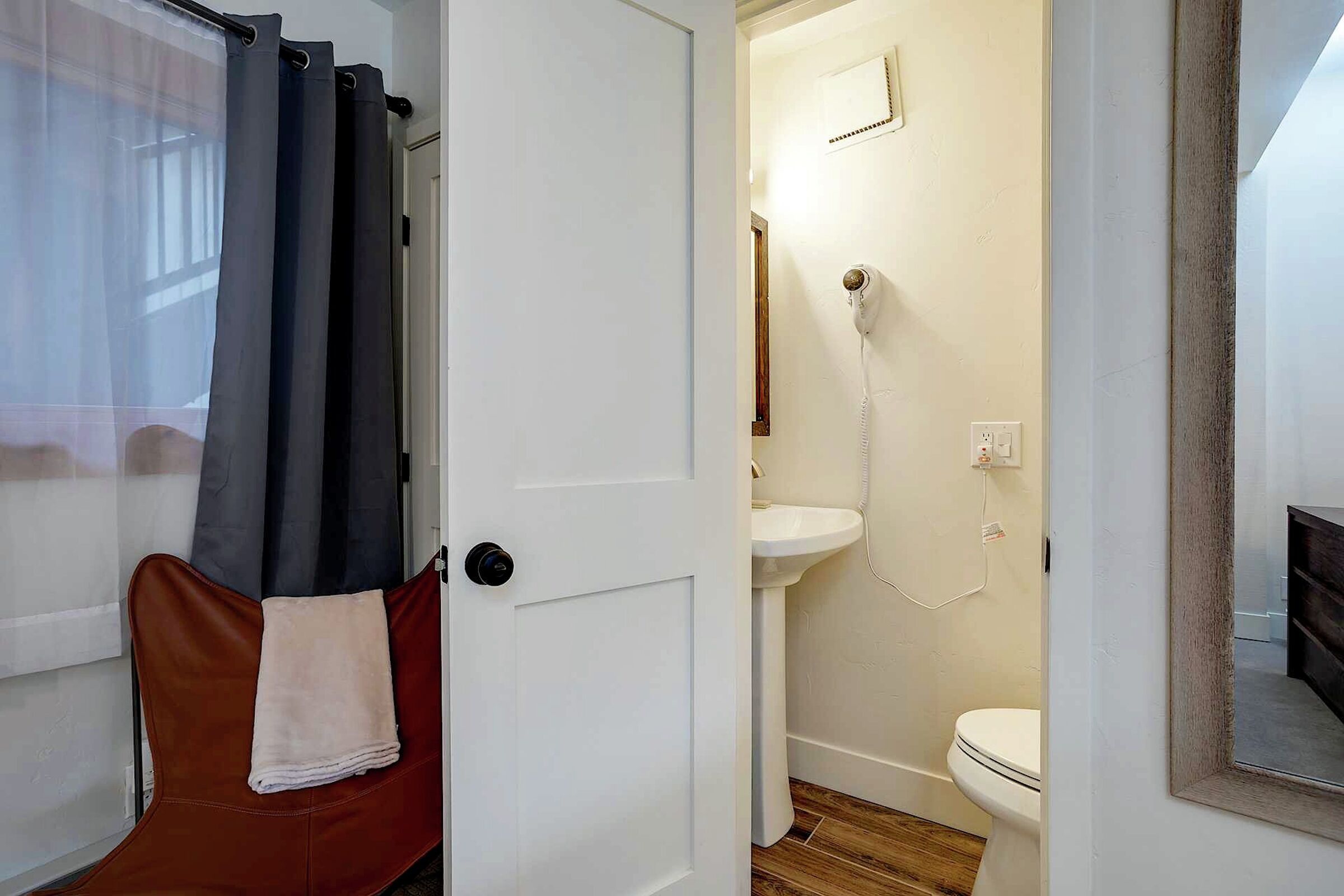 Studio Ensuite Bathroom