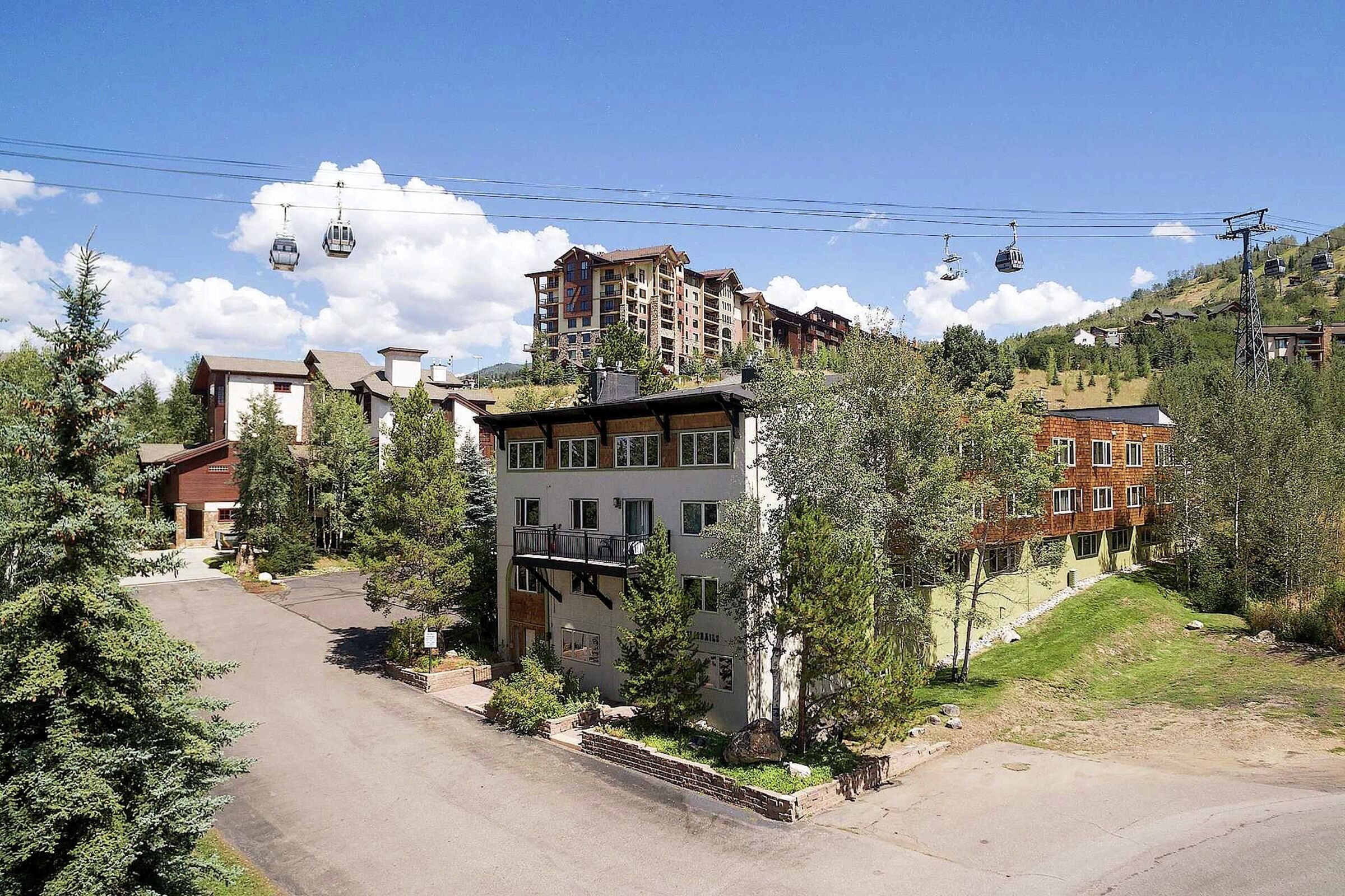 Ski Trail Condos