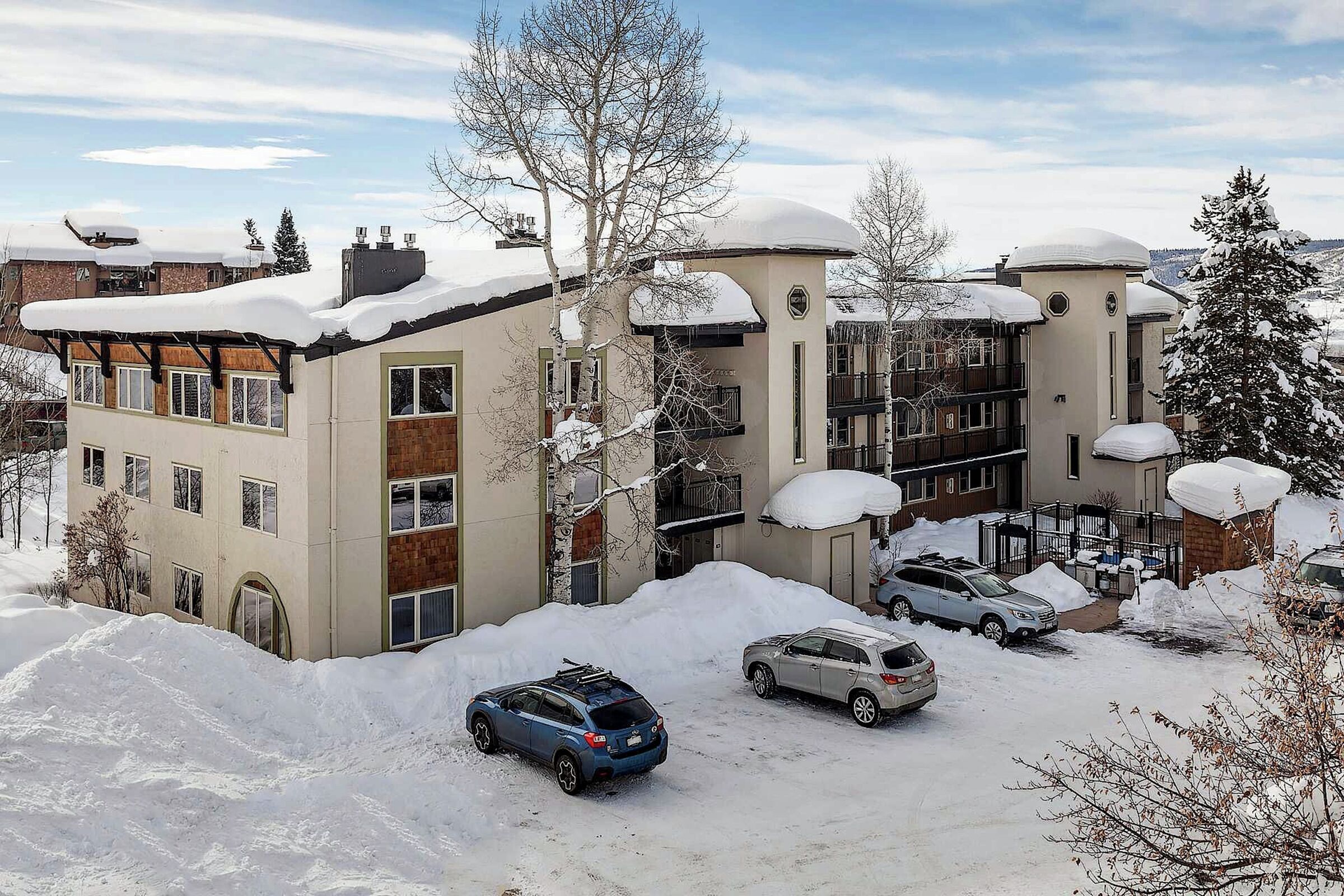 Ski Trail Condos