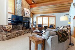 5 Bdrm 4.5 Bath HT - Living Room