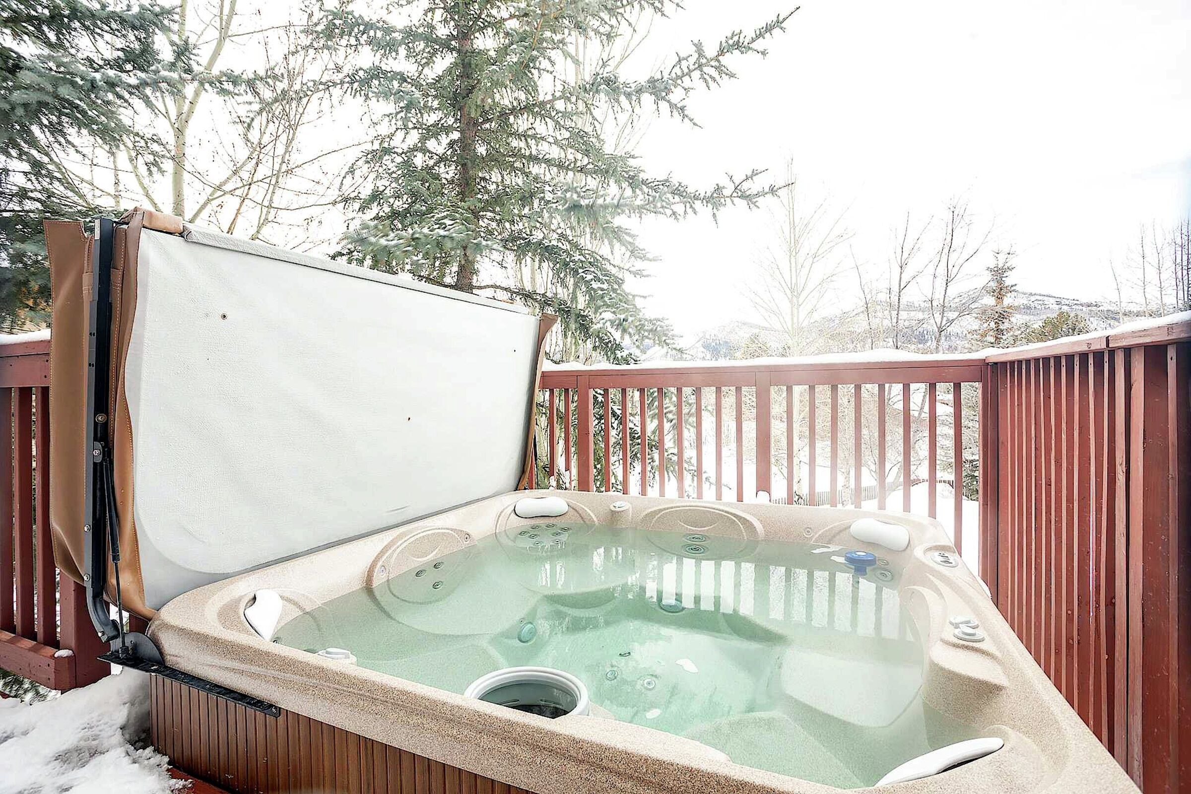 Balcony with Hot Tub