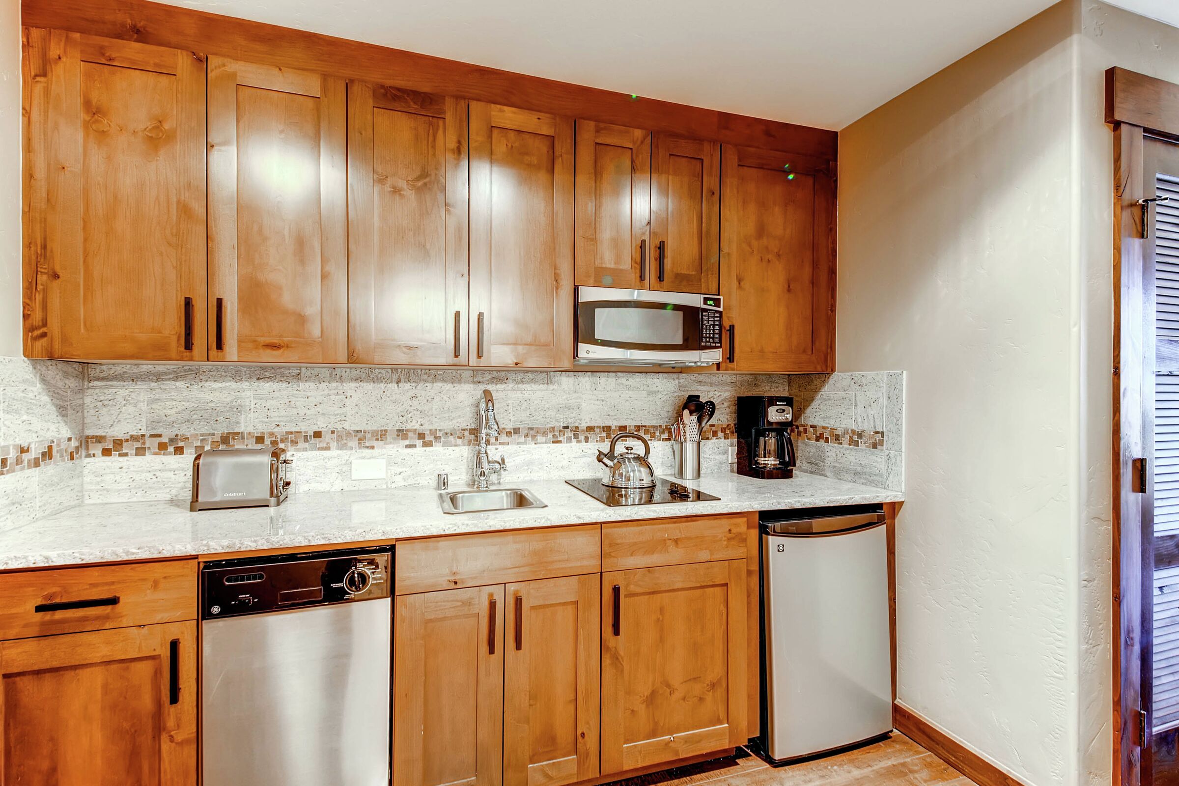 Studio Kitchenette