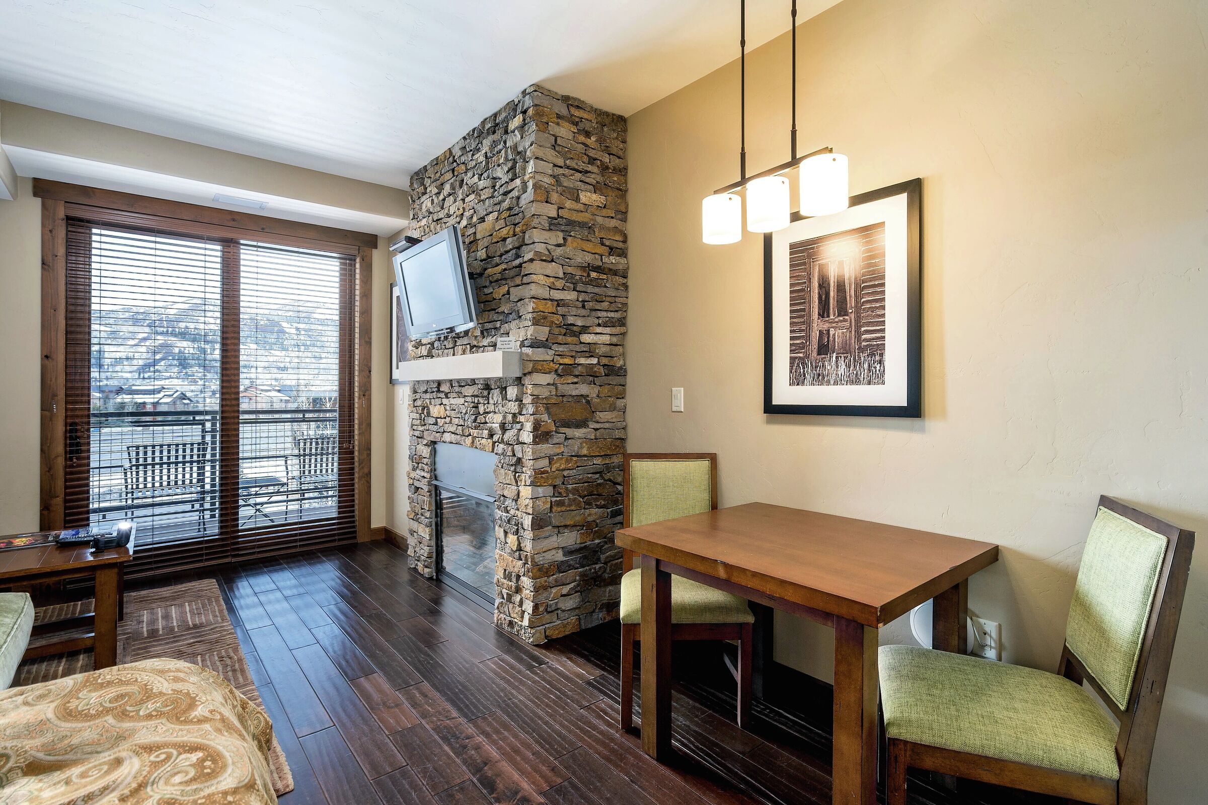 Studio Dining Area