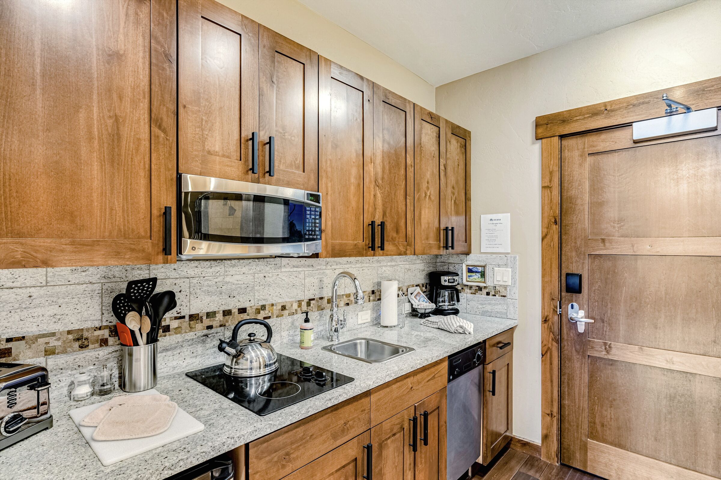 Studio Kitchenette