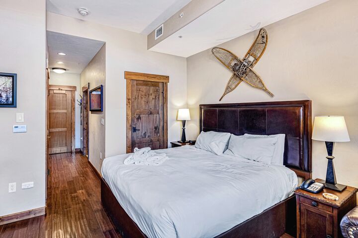 #5108 - Studio Sleeping Area