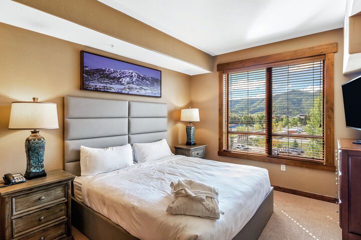 #4110 - Bedroom