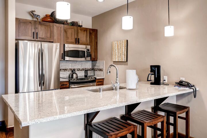 #5106 - Kitchen