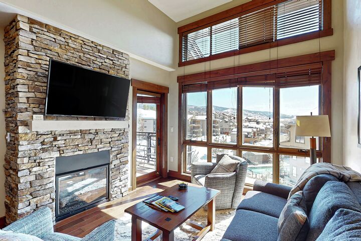 #5111 - Living Area