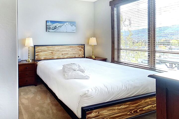 #4114 - Bedroom