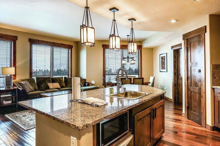 #3104 - Kitchen