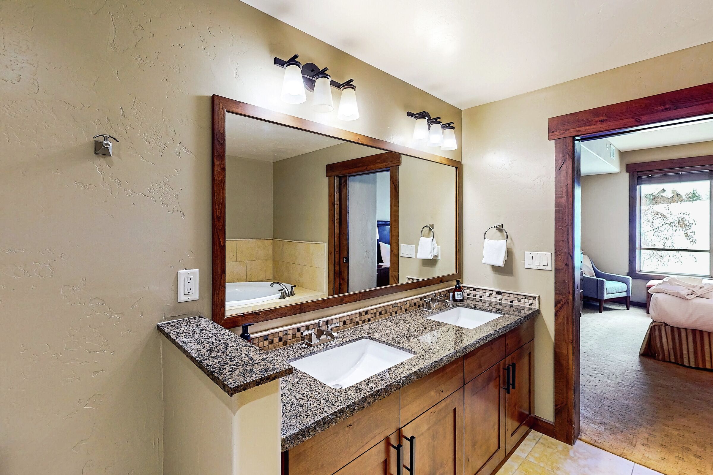 Master Ensuite Bathroom