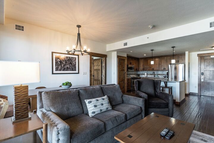 #3116 - Living Area