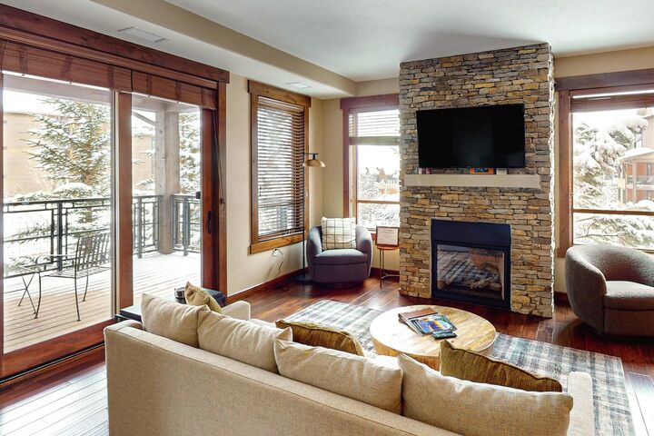 #3119 - Living Area